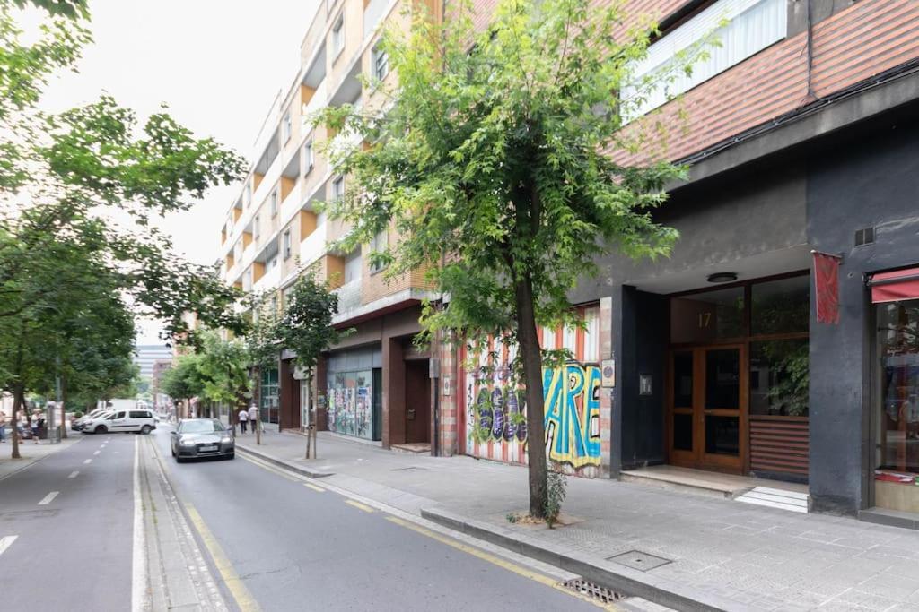 Apartamento Luxury Centro Bilbao Garaje Buitenkant foto