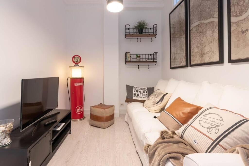Apartamento Luxury Centro Bilbao Garaje Buitenkant foto