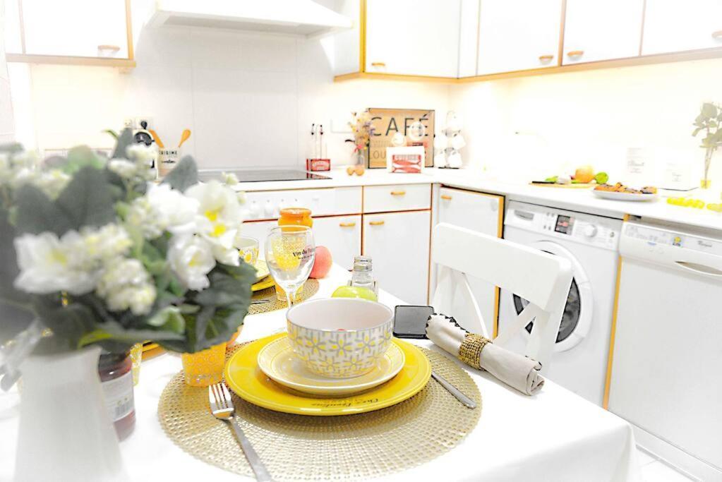 Apartamento Luxury Centro Bilbao Garaje Buitenkant foto