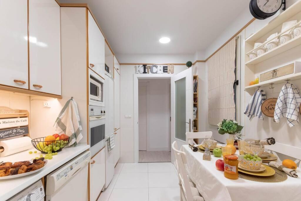 Apartamento Luxury Centro Bilbao Garaje Buitenkant foto