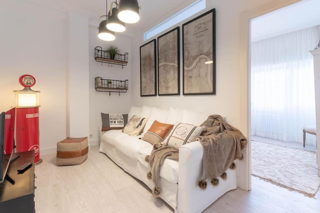 Apartamento Luxury Centro Bilbao Garaje Buitenkant foto