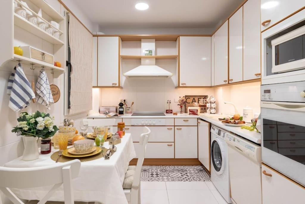 Apartamento Luxury Centro Bilbao Garaje Buitenkant foto