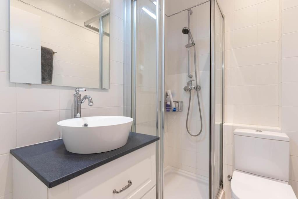 Apartamento Luxury Centro Bilbao Garaje Buitenkant foto